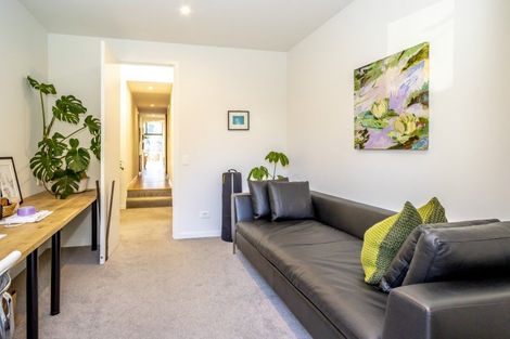 Photo of property in 10 Preston Drive, Arrowtown, 9302