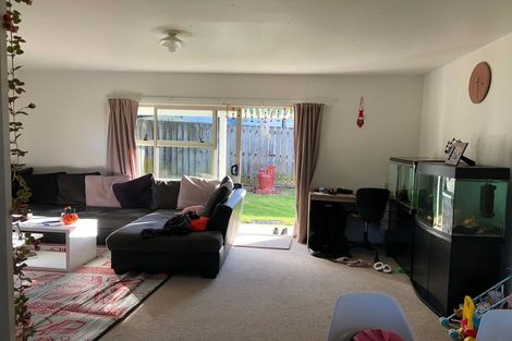 Photo of property in 2/12 Glenlea Place, Flat Bush, Auckland, 2019