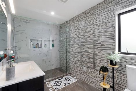 Photo of property in 7a Woodvale Road, Glen Eden, Auckland, 0602