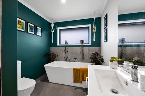 Photo of property in 405 Ketemarae Road, Normanby, Hawera, 4675