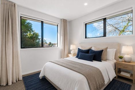 Photo of property in 12a Rene Place, Sunnyhills, Auckland, 2010