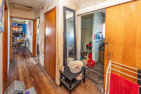 Photo of property in 23 Raupo Street, Castlecliff, Whanganui, 4501