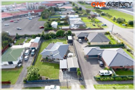 Photo of property in 2 Ngaire Street, Longburn, Palmerston North, 4412