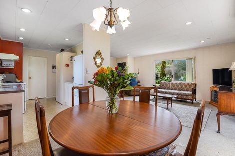 Photo of property in 17 Chapman Place, Fairy Springs, Rotorua, 3015