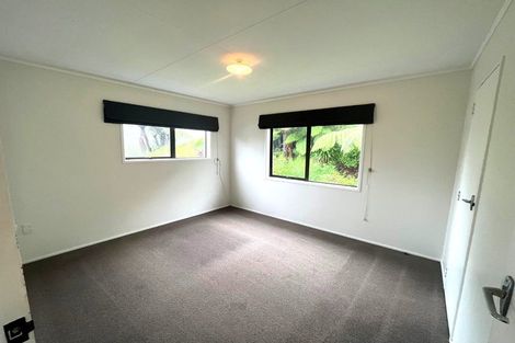 Photo of property in 118 Riversdale Drive, Merrilands, New Plymouth, 4312