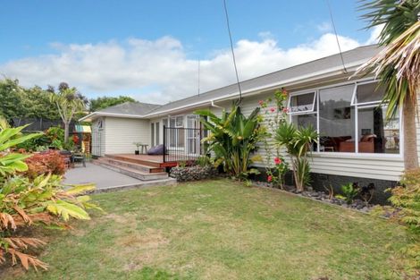 Photo of property in 3 Gordon Street, Glen Avon, New Plymouth, 4312