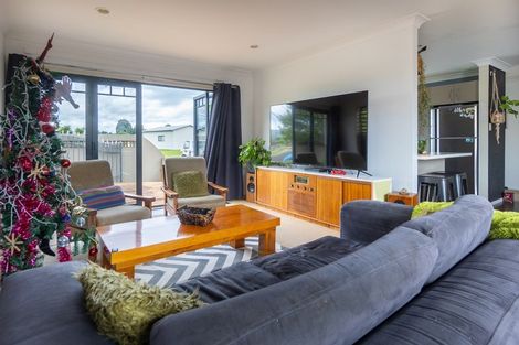 Photo of property in 15 Springbok Avenue, Whitianga, 3510