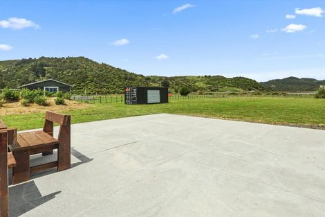 Photo of property in 35 Te Mahoe Road, Mokau, 4376