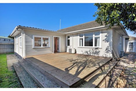 Photo of property in 12 Buchanans Road, Sockburn, Christchurch, 8042