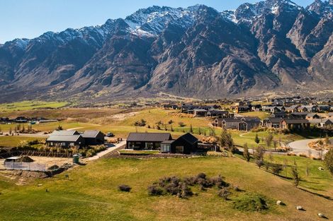 Photo of property in 3 Cunninghams Drive, Jacks Point, Queenstown, 9371