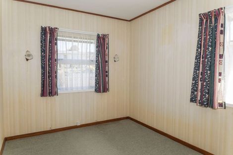Photo of property in 24 Ries Street, Dannevirke, 4930