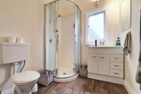 Photo of property in 123a Glenmore Street, Kelburn, Wellington, 6012