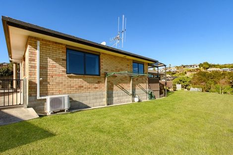 Photo of property in 76 Oteki Park Drive, Welcome Bay, Tauranga, 3112
