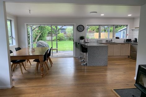 Photo of property in 16 Samuel Place, Queenwood, Hamilton, 3210