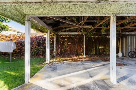 Photo of property in 1/2 Bowling Avenue, Epsom, Auckland, 1023