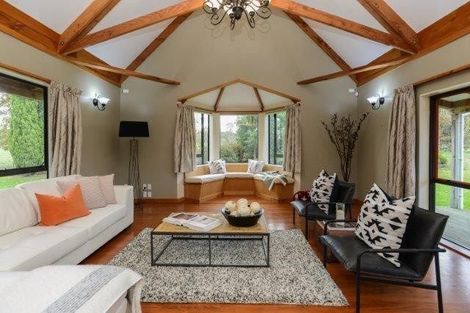 Photo of property in The Cottage, 2 Shanly Street, Waipawa, 4210