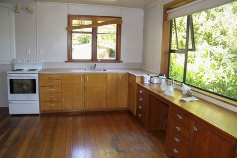 Photo of property in 18 Half Mile Road, Tuatapere, 9620
