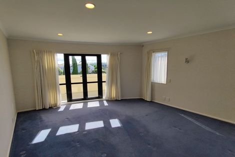 Photo of property in 8 Hattaway Avenue, Bucklands Beach, Auckland, 2012
