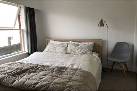 Photo of property in 2/18 Westwell Road, Belmont, Auckland, 0622