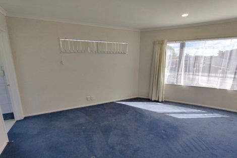 Photo of property in 8 Hattaway Avenue, Bucklands Beach, Auckland, 2012