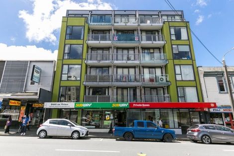 Photo of property in Dual Apartments, 403/142 Vivian Street, Te Aro, Wellington, 6011