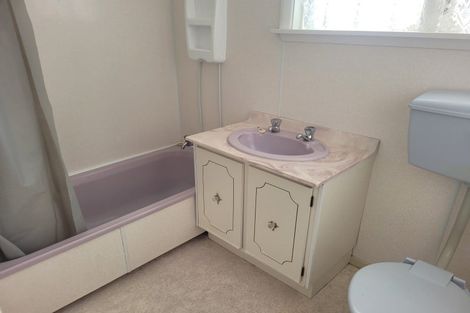 Photo of property in 157 Queen Street, Westport, 7825