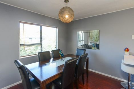 Photo of property in 4 Toop Street, Havelock North, 4130