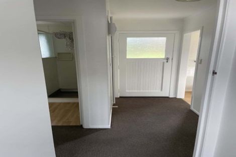 Photo of property in 8a Awanui Street, Merrilands, New Plymouth, 4312