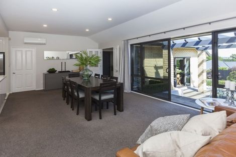 Photo of property in 25 Highcrest Heights, Westmorland, Christchurch, 8025