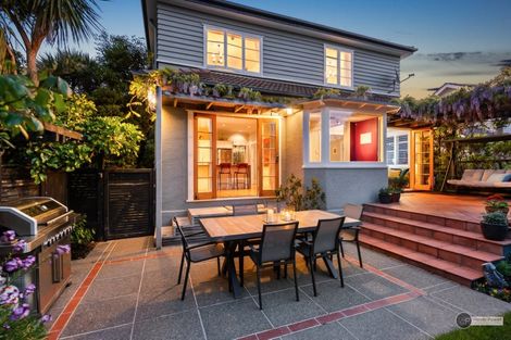 Photo of property in 5 Marina Grove, Hutt Central, Lower Hutt, 5010