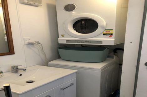 Photo of property in 37 Patanga Crescent, Thorndon, Wellington, 6011