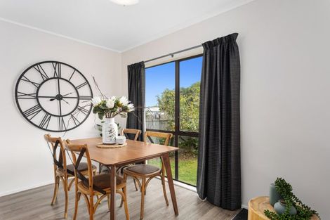 Photo of property in 74 College Road, Edgecumbe, 3120