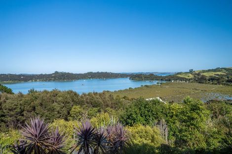 Photo of property in 9 Toi Track, Russell, 0272
