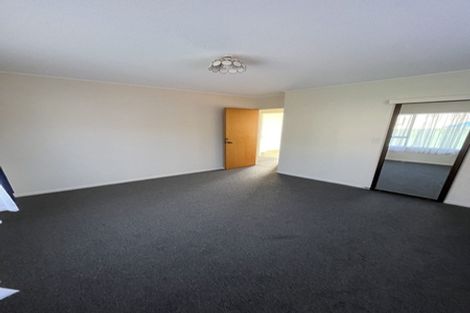 Photo of property in 5 Oreti Place, Clover Park, Auckland, 2019