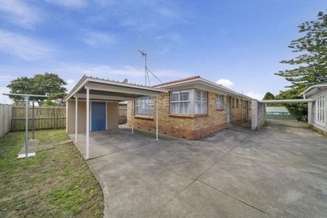 Photo of property in 2/6 Cornwall Road, Papatoetoe, Auckland, 2025