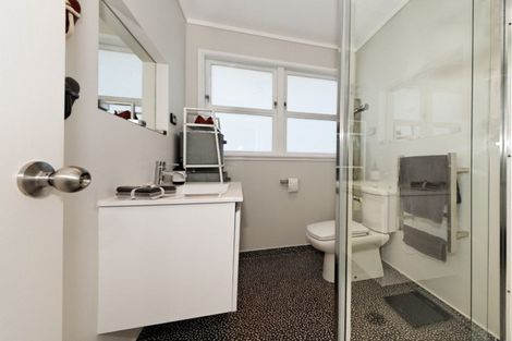 Photo of property in 3 Alverston Street, Waterview, Auckland, 1026