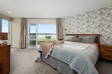 Photo of property in 18 Beach Grove, Omokoroa, 3114