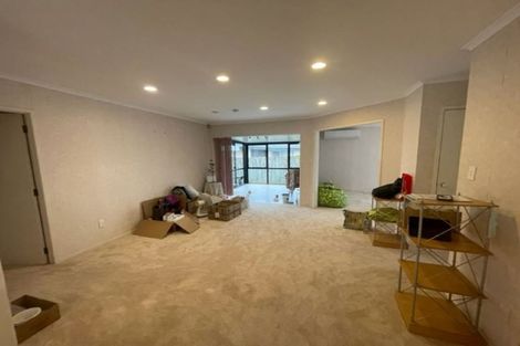 Photo of property in 6 Headcorn Place, Botany Downs, Auckland, 2010