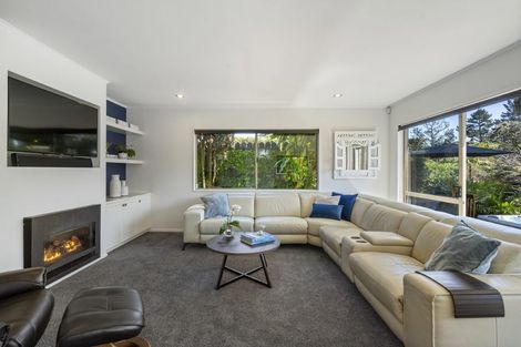 Photo of property in 8 Garden Lane, Torbay, Auckland, 0632