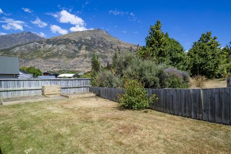 Photo of property in 28 Quill Street, Lake Hayes, Queenstown, 9304