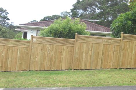 Photo of property in 28 Glastron Place, Bayview, Auckland, 0629