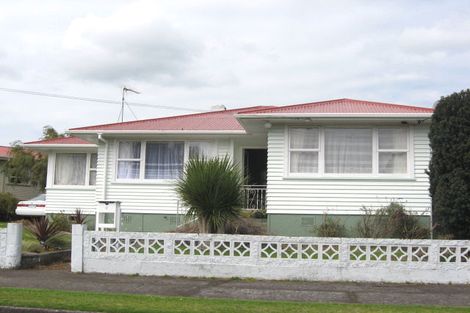 Photo of property in 4 Clearmont Crescent, Blagdon, New Plymouth, 4310