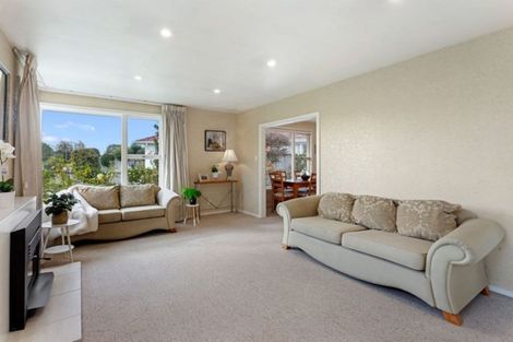 Photo of property in 2 Hudson Street, Bryndwr, Christchurch, 8053