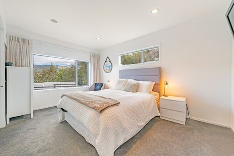 Photo of property in 75 Mount Marua Way, Timberlea, Upper Hutt, 5018