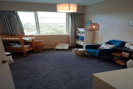 Photo of property in 8 Chester Road, Tawa, Wellington, 5028