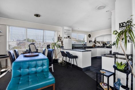 Photo of property in 4 Ropata Street, Hawera, 4610