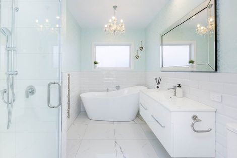 Photo of property in 9 Don Griffin Grove, Trentham, Upper Hutt, 5018