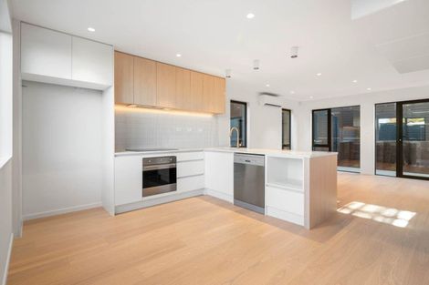 Photo of property in 9f O'donn Avenue, Beach Haven, Auckland, 0626