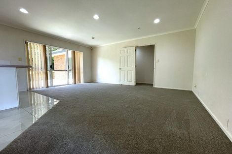 Photo of property in 7 Mullagh Place, East Tamaki Heights, Auckland, 2016