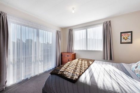 Photo of property in 48 Norfolk Crescent, Otaki Beach, Otaki, 5512